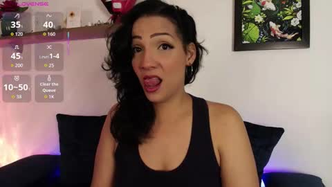 Snapshot of elliee1 chatting on February 19, 2026, 12:23 pm elliee1 online show from February 19, 2026, 12:23 pm