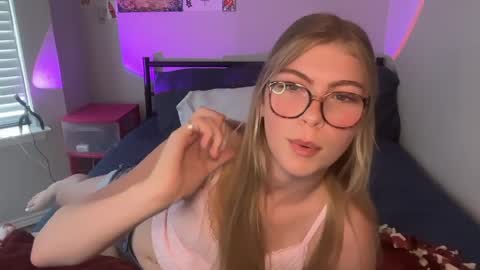 Ellie online show from April 12, 2026, 8:58 pm