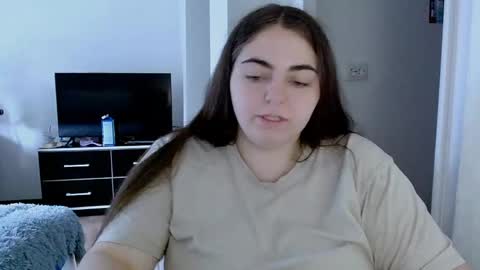 Ellie online show from June 2, 2026, 8:16 am