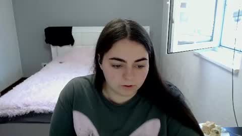 Ellie online show from June 19, 2026, 9:35 am
