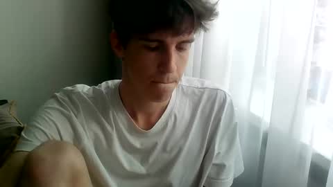 Elliot Damri online show from June 10, 2026, 3:33 pm