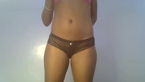 Snapshot of elllanna chatting on February 22, 2025, 9:34 am elllanna online show from February 22, 2025, 9:34 am