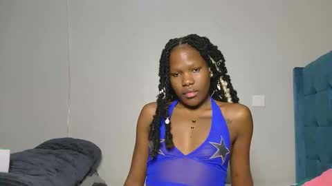 elllanna online show from February 4, 2026, 8:14 pm