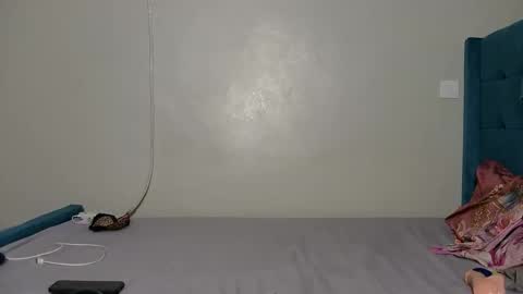 elllanna online show from March 28, 2026, 9:42 am