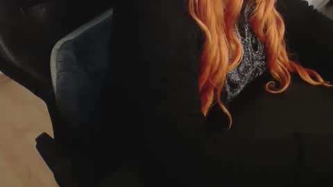 Elly online show from February 17, 2026, 4:57 pm