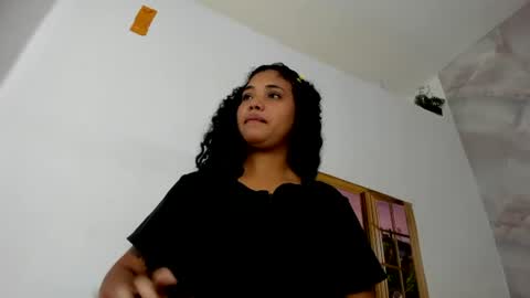 ellybloom online show from July 5, 2026, 1:51 pm