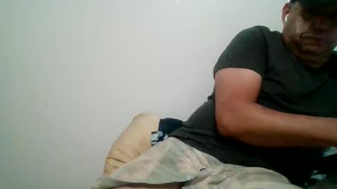 elmario24 online show from March 3, 2026, 9:37 am