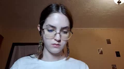 Kate online show from March 29, 2026, 2:50 pm