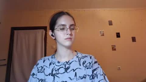Kate online show from June 24, 2026, 2:38 pm