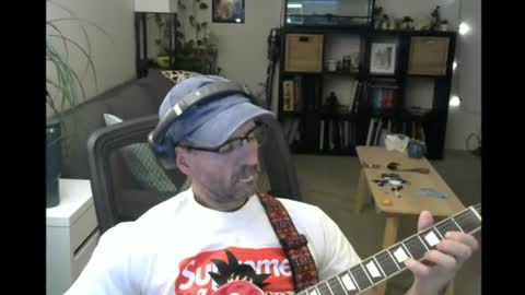 Snapshot of elmetaagain chatting on July 7, 2026, 7:23 am elmetaagain online show from July 7, 2026, 7:23 am