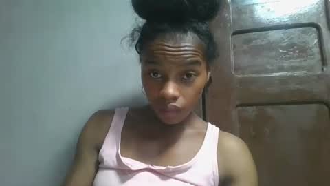 elodie228680 online show from April 30, 2026, 5:52 pm