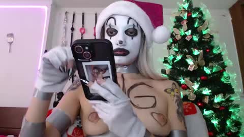 Chelsea  Please help me to reach 100 thumbs up online show from December 31, 2024, 9:50 pm