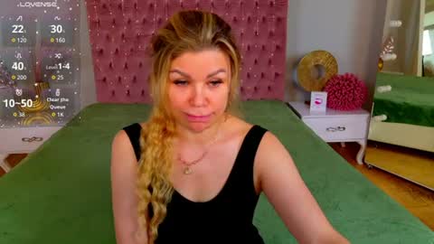 eloise_by online show from July 3, 2026, 7:04 am