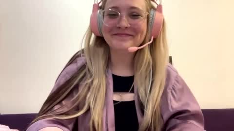 Katie online show from May 1, 2026, 2:32 pm