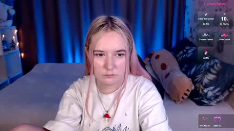 Snapshot of elovinora chatting on December 29, 2024, 1:13 am Ela give me a thumbs up if you like it  and this is important for the development of the account online show from December 29, 2024, 1:13 am