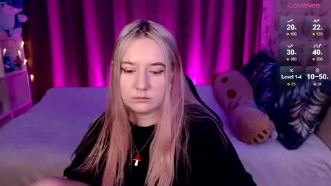 Snapshot of elovinora chatting on December 30, 2024, 7:42 pm Ela give me a thumbs up if you like it  and this is important for the development of the account online show from December 30, 2024, 7:42 pm