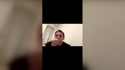 ElPatriko9229 online show from February 12, 2026, 12:16 am