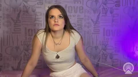 elsa_rioni online show from June 24, 2026, 10:09 pm