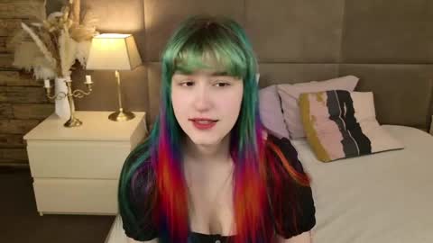Elsie online show from May 10, 2026, 5:23 am