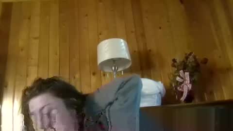 Elsie Rain online show from December 16, 2025, 9:42 pm