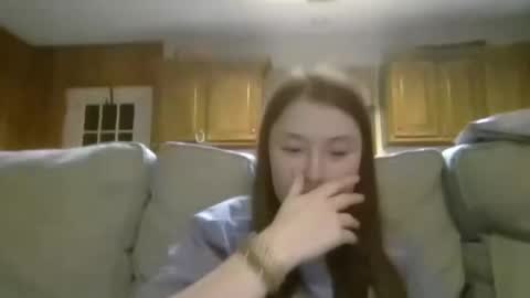 Elsie Rain online show from December 23, 2025, 2:20 am