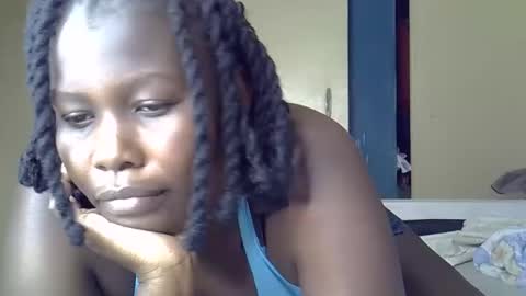 Snapshot of elvier_pretty chatting on October 21, 2025, 2:29 pm flo online show from October 21, 2025, 2:29 pm