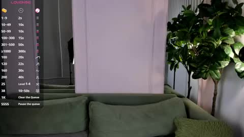 Erica  online show from February 7, 2026, 12:42 pm