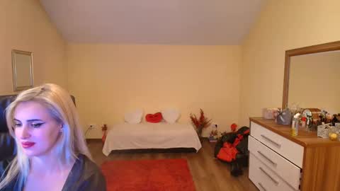 Snapshot of elysia3333 chatting on October 21, 2025, 12:22 am elysia3333 online show from October 21, 2025, 12:22 am