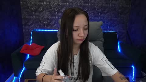 Call me Elis online show from December 5, 2024, 1:06 pm