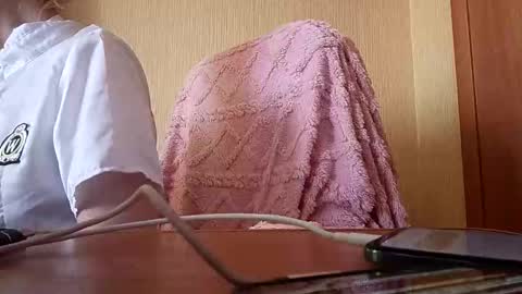 Elza Kom online show from October 2, 2025, 3:24 am