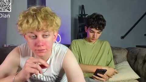 em_chipsi online show from July 15, 2026, 8:36 pm