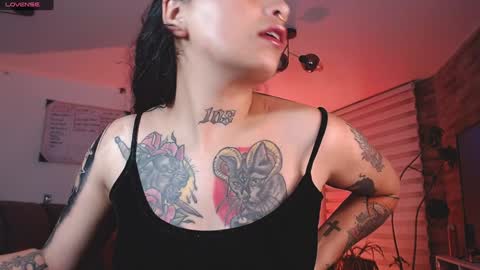 ema_ploxx online show from January 29, 2025, 1:05 am