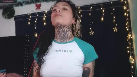 ema_ploxx online show from January 11, 2026, 1:21 am