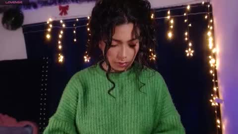 Snapshot of ema_ploxx chatting on January 16, 2026, 1:53 am ema_ploxx online show from January 16, 2026, 1:53 am