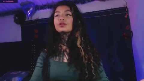 Snapshot of ema_ploxx chatting on February 20, 2026, 6:19 am ema_ploxx online show from February 20, 2026, 6:19 am