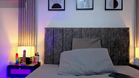 Ema online show from February 25, 2026, 7:45 pm