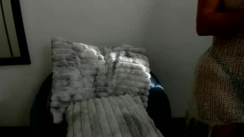 emaasex online show from May 21, 2026, 12:56 pm