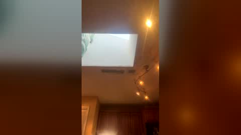 emailjeff8 online show from December 20, 2025, 3:52 pm