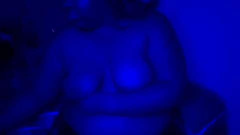 Snapshot of emberjoywoods chatting on November 1, 2025, 1:29 am Empress Ember online show from November 1, 2025, 1:29 am