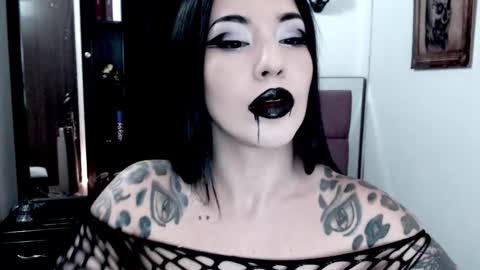 Emerald Black online show from October 8, 2025, 6:00 am