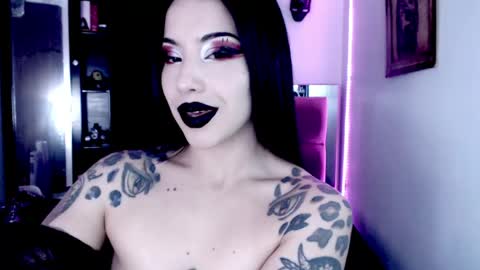 Emerald Black online show from May 1, 2026, 2:16 am