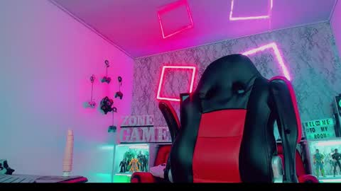 Emeli online show from December 10, 2024, 4:13 am