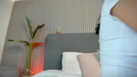 emelie_89 online show from July 17, 2026, 12:34 pm