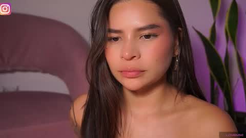 Snapshot of emely_dolce chatting on September 13, 2025, 12:54 am ana online show from September 13, 2025, 12:54 am