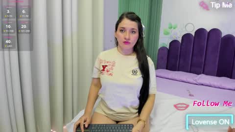 emely ross online show from February 22, 2025, 6:08 pm