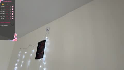 Snapshot of emeraldcotton chatting on January 18, 2026, 9:13 am Gily online show from January 18, 2026, 9:13 am