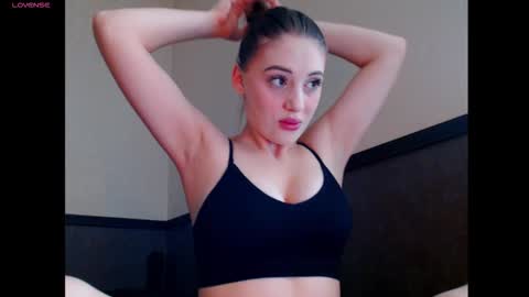 Snapshot of emersonbennett chatting on December 19, 2025, 9:05 am EmersonBennett online show from December 19, 2025, 9:05 am