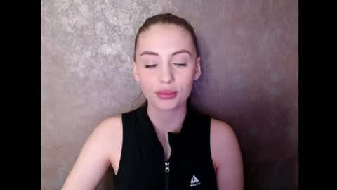 Snapshot of emersonbennett chatting on May 5, 2026, 10:01 am EmersonBennett online show from May 5, 2026, 10:01 am