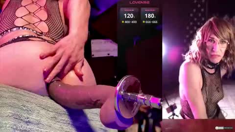 Emery Lune online show from November 20, 2025, 4:56 am