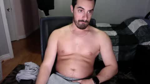 Snapshot of emgee88 chatting on October 24, 2025, 8:38 pm emgee88 online show from October 24, 2025, 8:38 pm